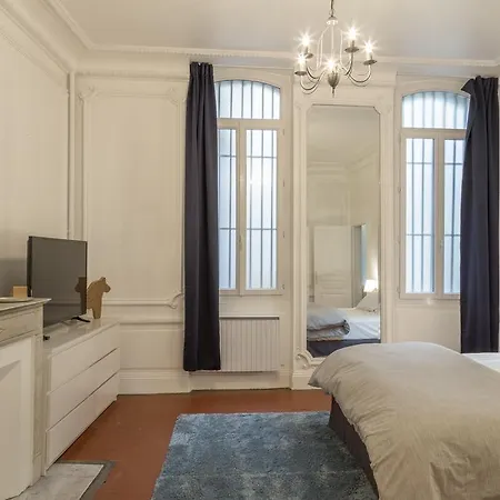Grand Standing Place Felix Baret 105m2 * Marselha